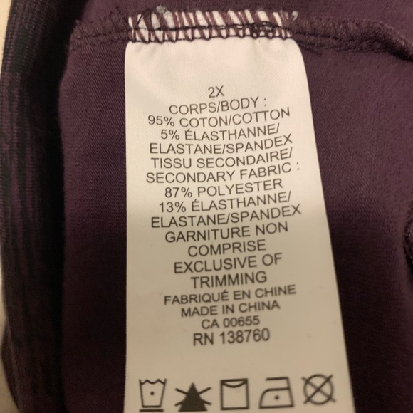 Pennington’s Active Zone quarter zip pull over. - Picture 3 of 4